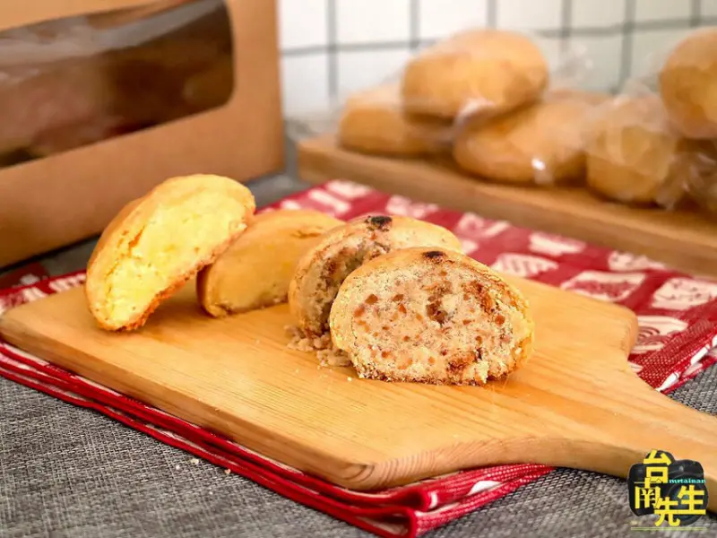 台南中秋月餅／隱身巷弄連google地圖都找不到／限時限量只營業2.5小時／沒預訂買不到／堅持品質嚴選原物料