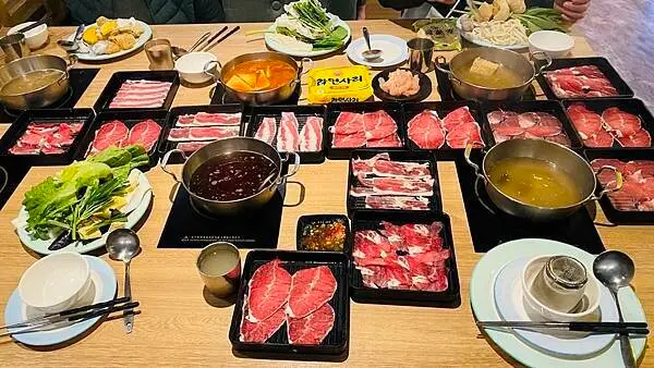 桃園火鍋吃到飽【鬥牛士二鍋桃園食尚店】平日338起壽喜燒火鍋吃到飽/四人以上用餐送大仙肉盤/桃園CP值高火鍋店