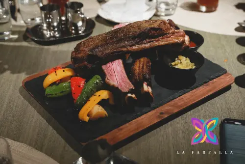 【信義區/寒舍艾麗】超噴汁60盎司牛排就在神秘的 LA FARFALLA 半自助式義式餐廳