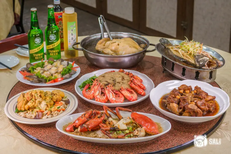 大祥海鮮燒鵝餐廳｜2024外帶年菜推薦， 限量100組，蒜香蒸大沙公、清蒸龍虎斑、何首烏燉全雞，名廚手路菜輕鬆享受 - 莎笠，小日子