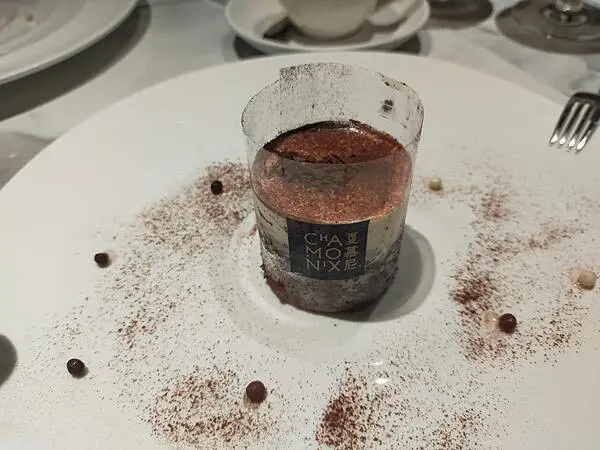 台北市大安區夏慕尼新香榭鐵板燒~忠孝東店~全新裝潢~給您不一樣的新感受~捷運藍線國父紀念館站1號出口~