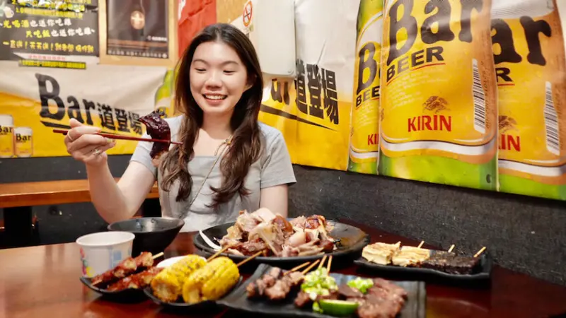 [萬隆美食] 雞老闆 台北桶仔雞推薦｜台大、師大學生最愛萬隆居酒屋，免費送桶仔雞！（內有生日優惠）