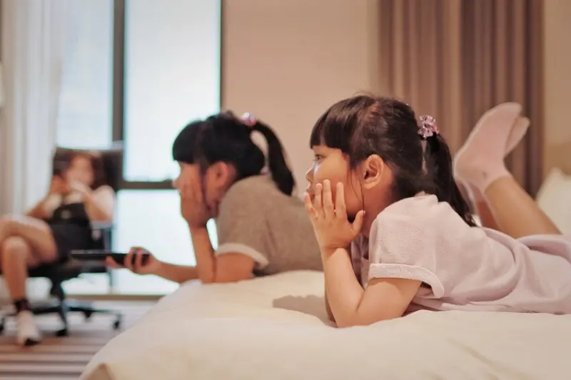 苗栗旅遊住宿/頭份尚順君樂飯店，經典雙床客房，在尚順享受吃喝玩樂的快感