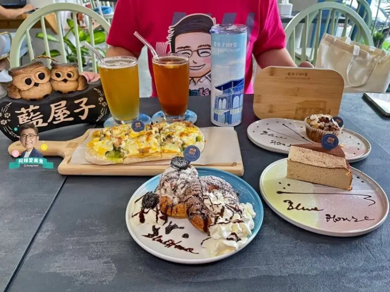 新竹|藍屋子109號。隱藏在金雅區英國藍設計網美餐廳。網美必點脆皮甜甜圈美味又療癒。營業時間地址菜單