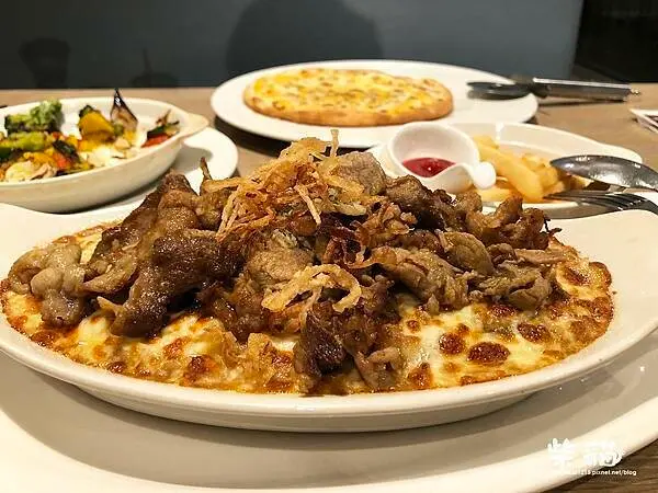 【台北】尖牙義式廚房｜莫凡彼餐飲副牌，高CP值義式餐廳｜柴貓趴趴走