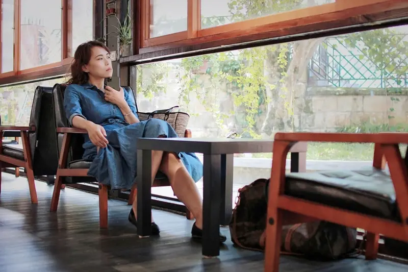 新竹景觀餐廳/內灣最初咖啡，一牆之隔就能遠離喧囂的內灣老街，靜靜享受最初的美 - Ann‧榜哥‧生活事務所