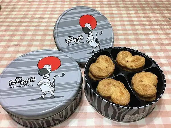 [台中伴手禮］西屯區|逛逢甲夜市必買|紅髮斑斑蝴蝶酥|每日現烤新鮮出爐.成份單純無添加物.酥鬆美味令人允指回味