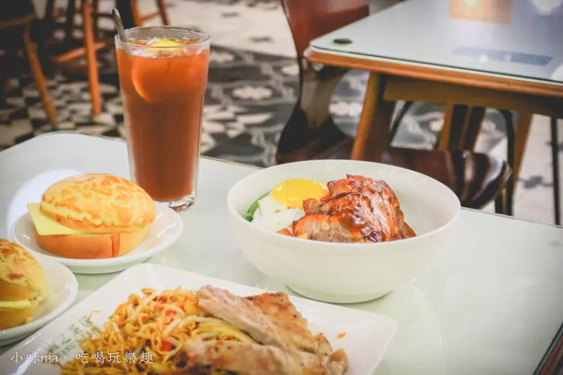 恆之茶居 Hang's Cafe ▏松菸誠品內超欠吃港式美味 叉燒銷魂飯油亮光澤讓你白飯扒光光。港式波蘿油也要來一顆。捷運國父紀念館站