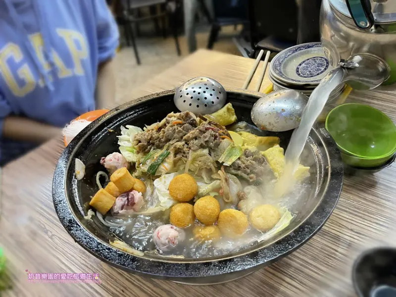 [台北萬華區]消夜吃鍋好去處！近半世紀的美食傳承-雅香石頭火鍋 ＠西門總店  西門町火鍋推薦