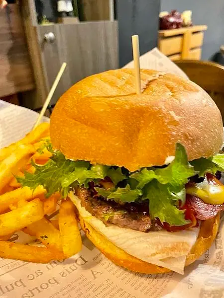 桃園中壢-大份量美式漢堡熱狗堡-Lucky you福滿滿