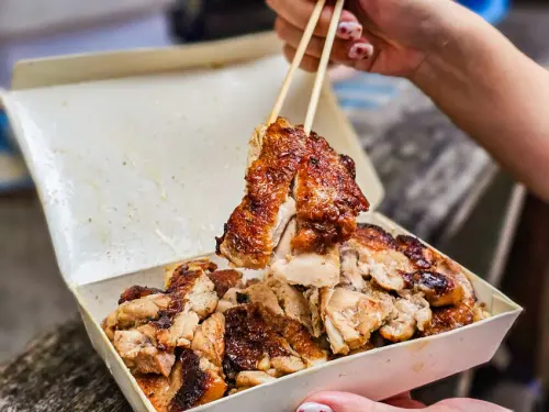 桃園市中壢區扯厚腿｜開攤兩小時內即完售！藏身巷弄內秒殺級人氣香煎雞腿排