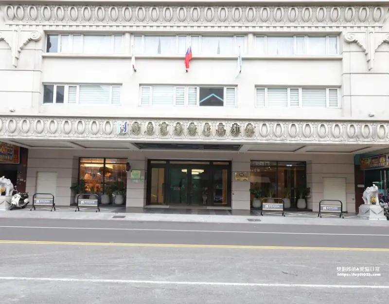 高雄飯店住宿推薦  鮪魚家族飯店高雄館 鄰近台鐵捷運 & 兩大觀光熱門夜市