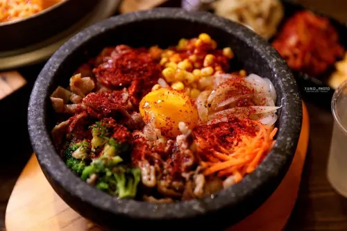 學區旁的平價韓式料理 CP值爆表！學生族的最愛 飲料無限暢飲、白飯、冰淇淋吃到飽｜瑪西所韓式料理-彰化師