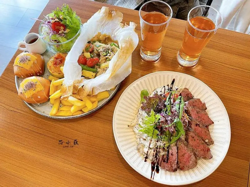 慕泥灰咖啡 文創店，台中文創園區270元起超澎派早午餐、中西合璧創意義大利麵燉飯 - Cyndi love’s 享食天堂