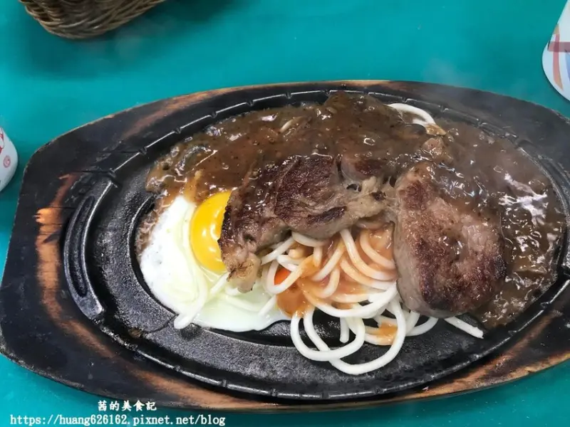 新北市三重區【新北三重區 】三重牛排推薦『好品味牛排館』✖三重文化北美食推薦 ✖豬排.牛排只要160元,濃湯及飲料無限暢