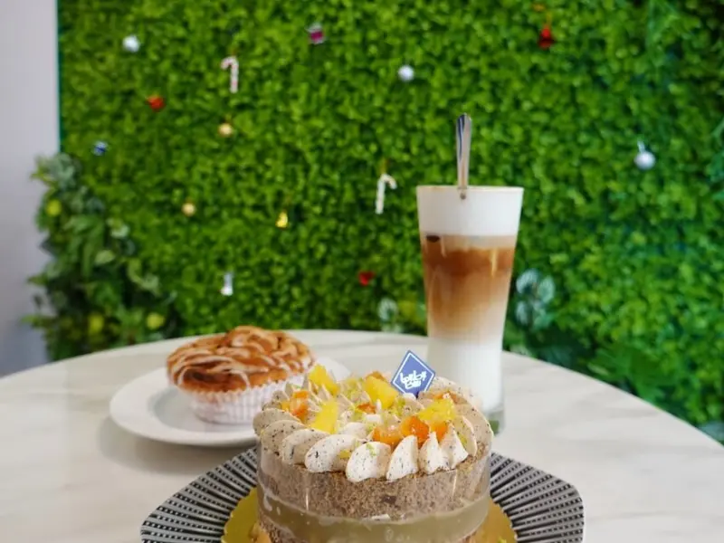 台南中西區—Bye Bye Blues Taiwan｜蛋糕的甜足以撫平一週七天的憂鬱｜林百貨、蝸牛巷、台南美術館、孔廟