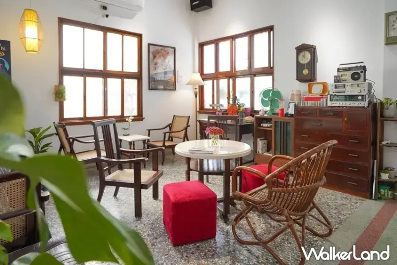 彰化老屋咖啡廳「白髮藝咖啡甜點」充滿懷舊元素