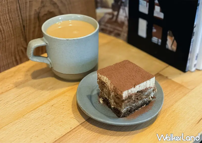 ▲捷運市政府咖啡廳推薦!小青苑 信義區森林系秘境,復古收藏打造城市綠洲