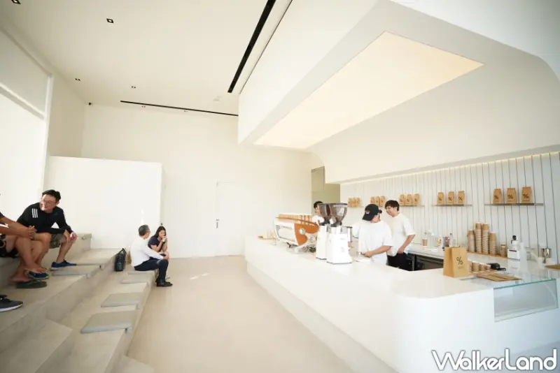 ▲%Arabica台中店採階梯式座位(攝影:楊婷雅)