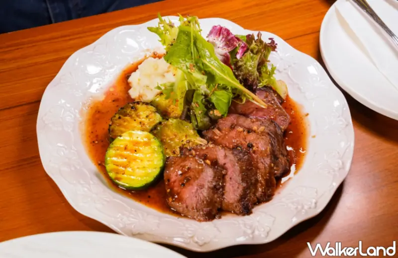 ▲1855板腱牛綜合胡椒牛骨醬不到五百元，價格超划算。（圖／美食好芃友提供）