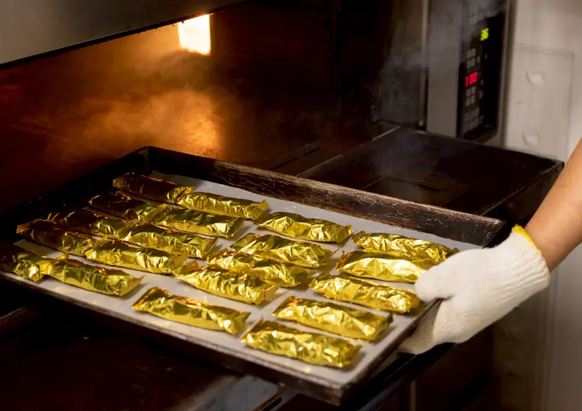 ▲京都必買伴手禮！和栗專門 紗織 栗子控不能錯過，丹波栗子奶油蛋糕 限定登場。