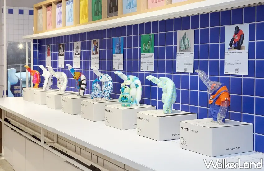 ▲展覽牆面展示了 Nervape Original 公仔的誕生過程與「猿」的進化概念