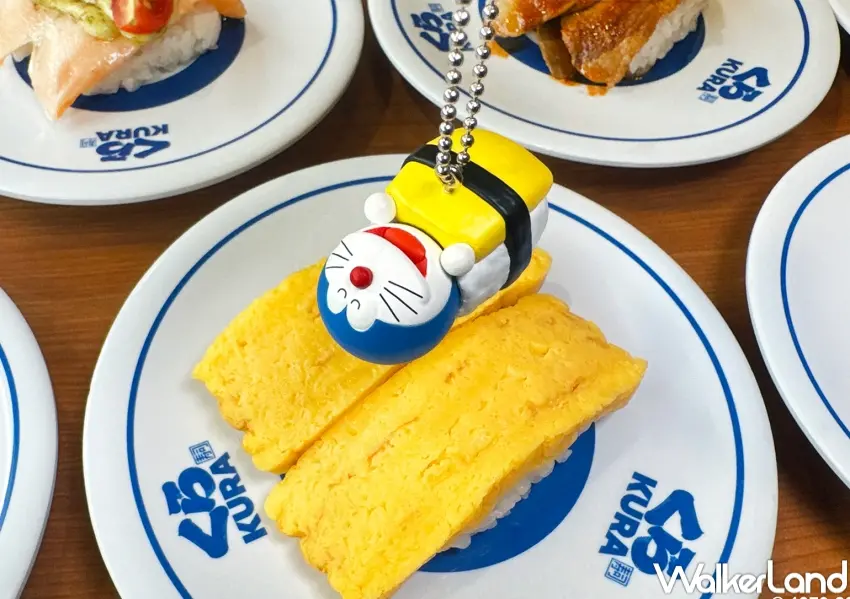 ▲哆啦A夢與哆啦美化身壽司，療癒公仔吊飾必收藏。