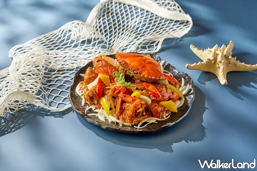 ▲敘日全日餐廳推出辛香辣椒螃蟹,以多層次香辣風味搭配肥美蟹肉,辣香濃郁、鮮甜飽滿。(圖/六福旅遊集團提供)