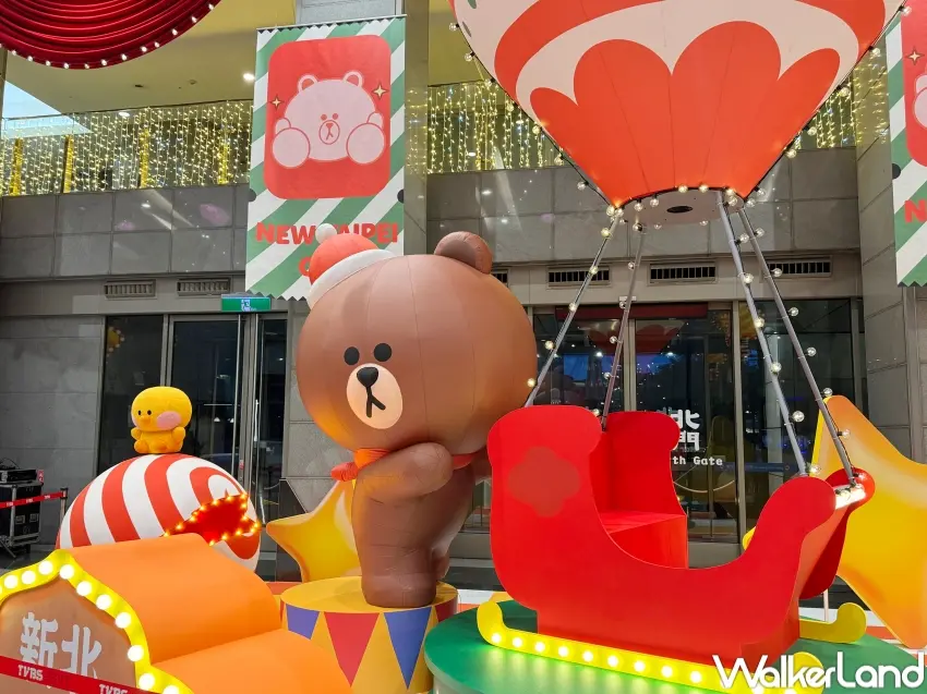 ▲LINE FRIENDS合作打造馬戲團主題燈區，在市府內、萬坪公園、府中站都有可愛熊大。(攝影：張人尹)