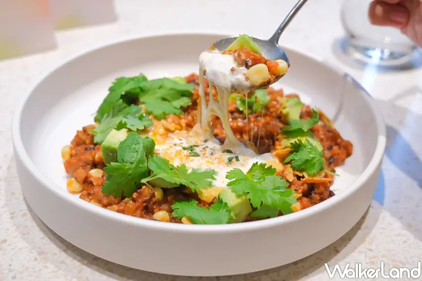 ▲聯名訴求好醣好油高纖,讓上班族吃得輕盈、吃出好代謝。(攝影:張人尹)