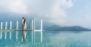 一泊二食下殺98888元！漢來日月行館週年慶「皇家套房」一泊二食限定優惠再送電影票。