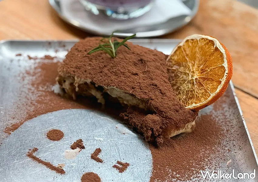 ▲大巨蛋咖啡廳推薦!Annyoung Cafe 你好咖啡 一秒到首爾街頭,營業到晚上11點、菜單蜂蜜海苔年糕必點。