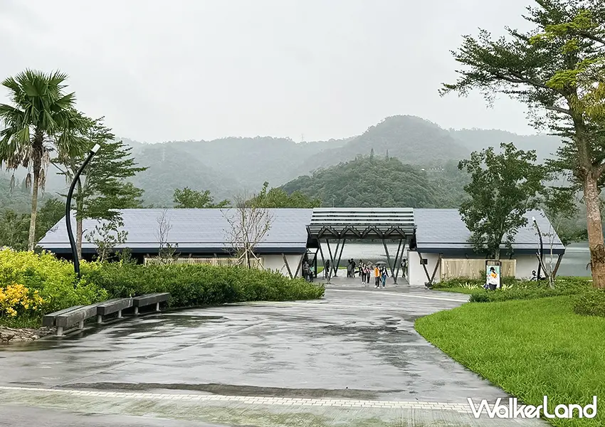 ▲宜蘭龍潭湖咖啡廳推薦!Herbelle Tea 湖畔茶屋新開幕,湖景第一排視野、低消80元超親民。