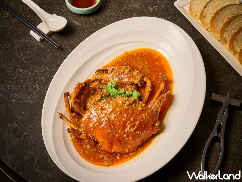 ▲蒜香與奶油香交織的「香港生啤蒜香燒紅蟳」,秋季限定必嚐美味。