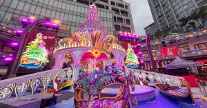 信義區聖誕樹點燈！統一時代威尼斯主題13打卡點，貢多拉 沈船書店必拍。