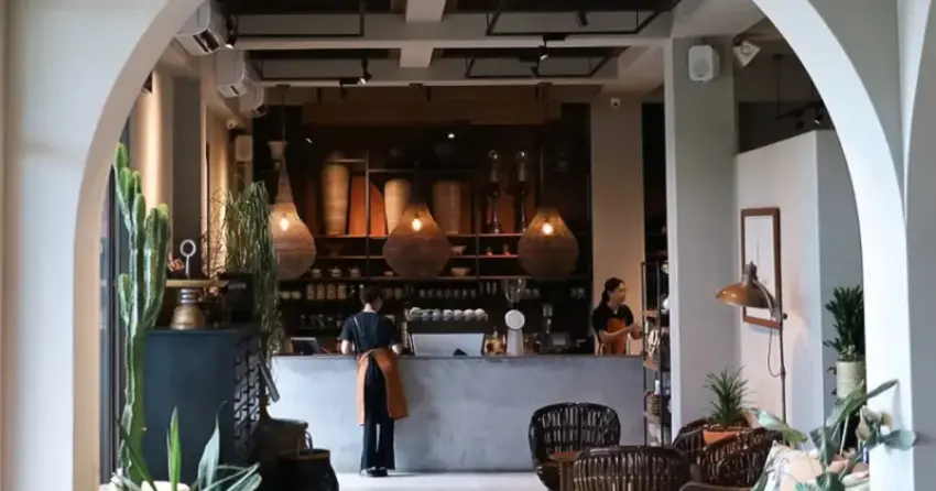 礁溪美食餐廳5間推薦！海鮮餐廳吃這間、爐端燒香魚必點，森林系餐廳、摩洛哥風庭院超好拍。