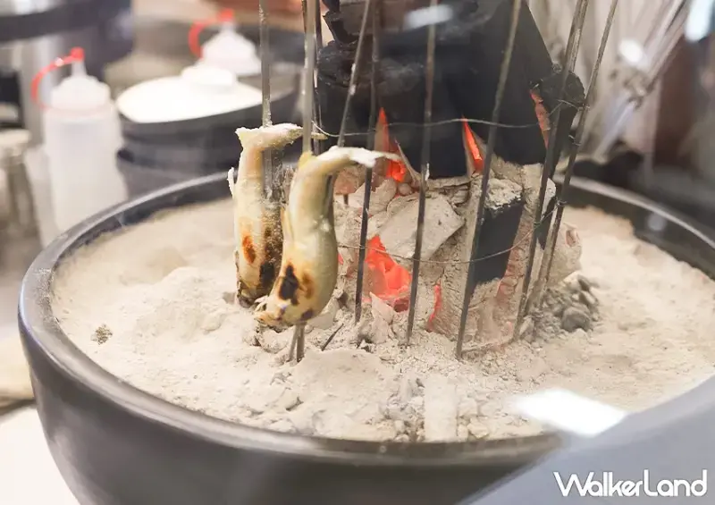 ▲礁溪美食餐廳推薦「銀蕨和洋屋」爐端燒香魚必吃