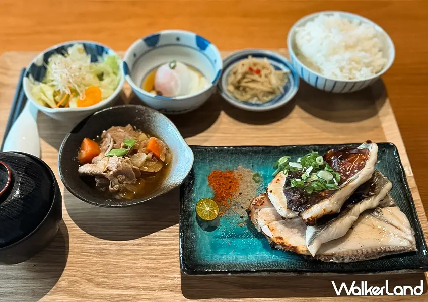 ▲礁溪美食餐廳推薦「里海咖啡」根本是海鮮餐廳