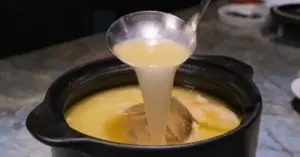 一個人也能喝頂級雞湯！法租界三店「参拾尋味」，獨享版十年一鍋黃金雞湯必衝。