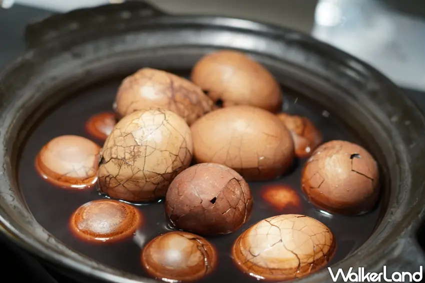 ▲「新北北海溫泉洲際酒店」早餐供應鐵觀音茶葉蛋。(攝影:楊婷雅)