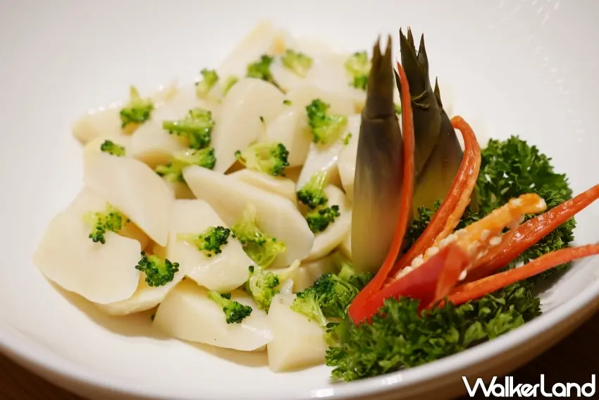 ▲「新北北海溫泉洲際酒店」中餐廳料理之一「杭州蘭花翠冷筍」。(攝影:楊婷雅)