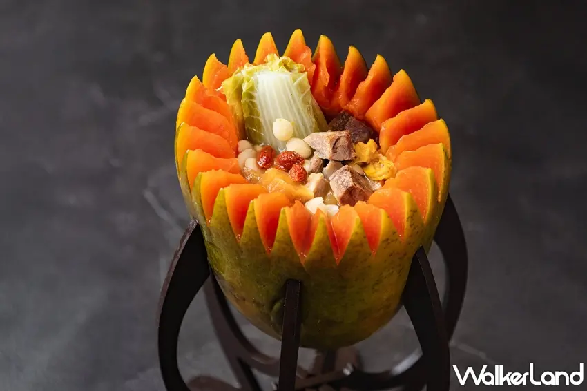 ▲高雄日航酒店週年慶同步響應政府「普發一萬元」政策，推出限時住房優惠「一泊滿食」，一次體驗酒店五間餐廳招牌美饌