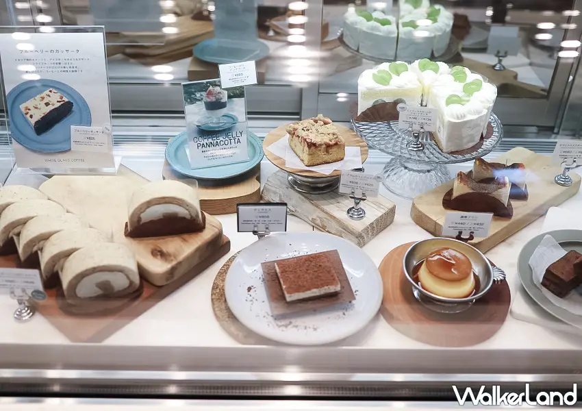 ▲福岡美食咖啡廳推薦!White Glass Coffee 飛碟提拉米蘇爆紅,博多車站步行可達、早上8點營業。