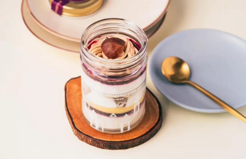 ▲栗子與酸甜黑醋栗結合的黑醋栗蒙布朗美味無窮。