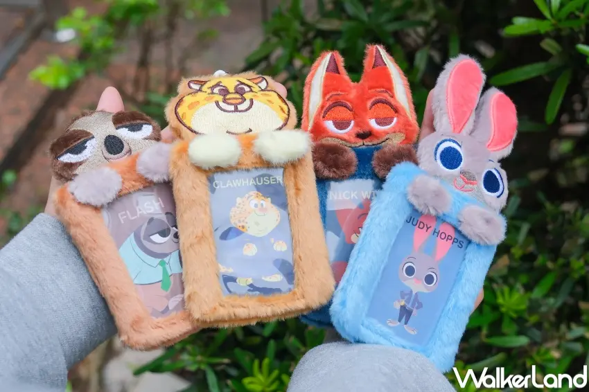 ▲7-ELEVEN推動物方城市2集點，限量造型證件套必買。（攝影：張人尹）