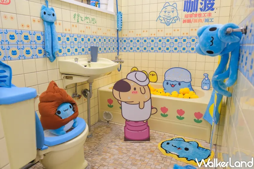 ▲咖波屋二樓有阿嬤家的廁所主題區，只能拍、不能使用。（攝影：張人尹）