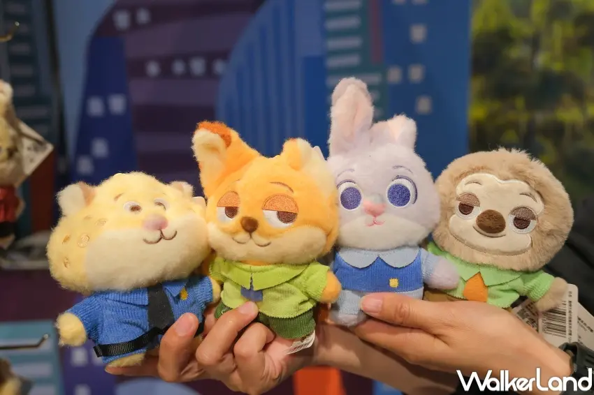 ▲快閃店集結近百款海內外周邊,包含絨毛盲盒與3C小物。(攝影:張人尹)