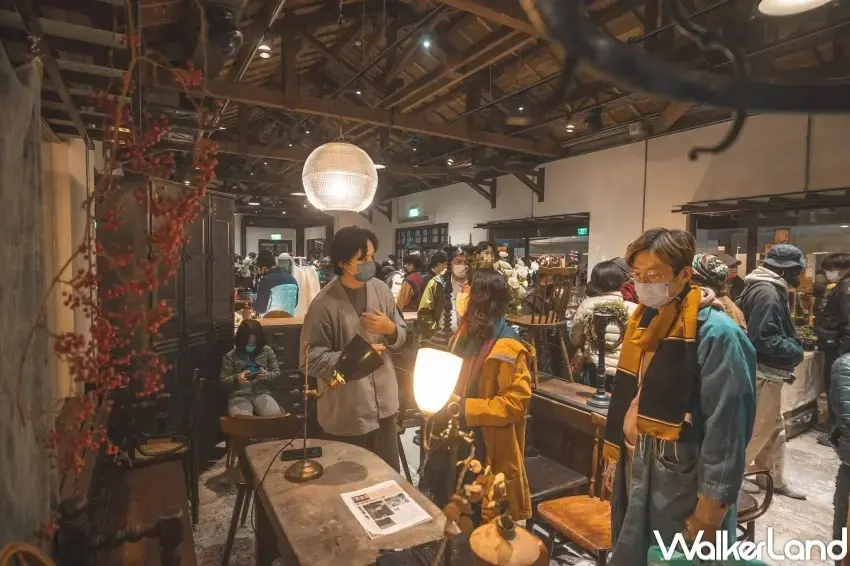 ▲200家跨國古物職人齊聚，東京最大跳蚤市場代表親臨參與。