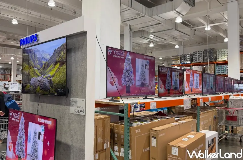 ▲75吋PHILIPS MINILED顯示器與LG電子衣櫥皆現省8,000元，適合汰舊換新。（攝影：李維唐）