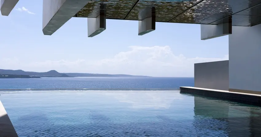 屏東墾丁最新話題！新開幕風華渡假酒店墾丁館無邊際泳池，易遊網限時5天55折開賣。